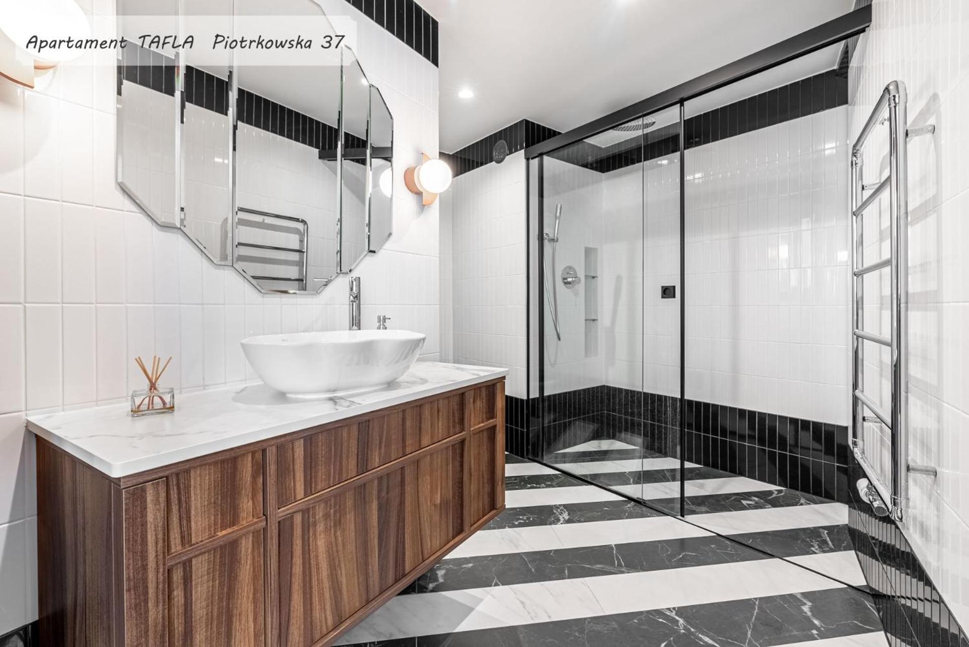 Gold City Point Piotrkowska 37 วูดช์ ภายนอก รูปภาพ